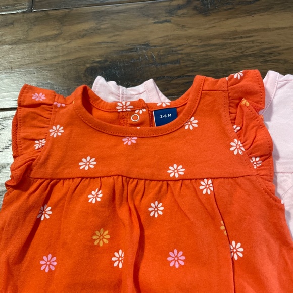 New 2 pack ruffle bubble romper set size 3-6 months - Picture 3 of 9